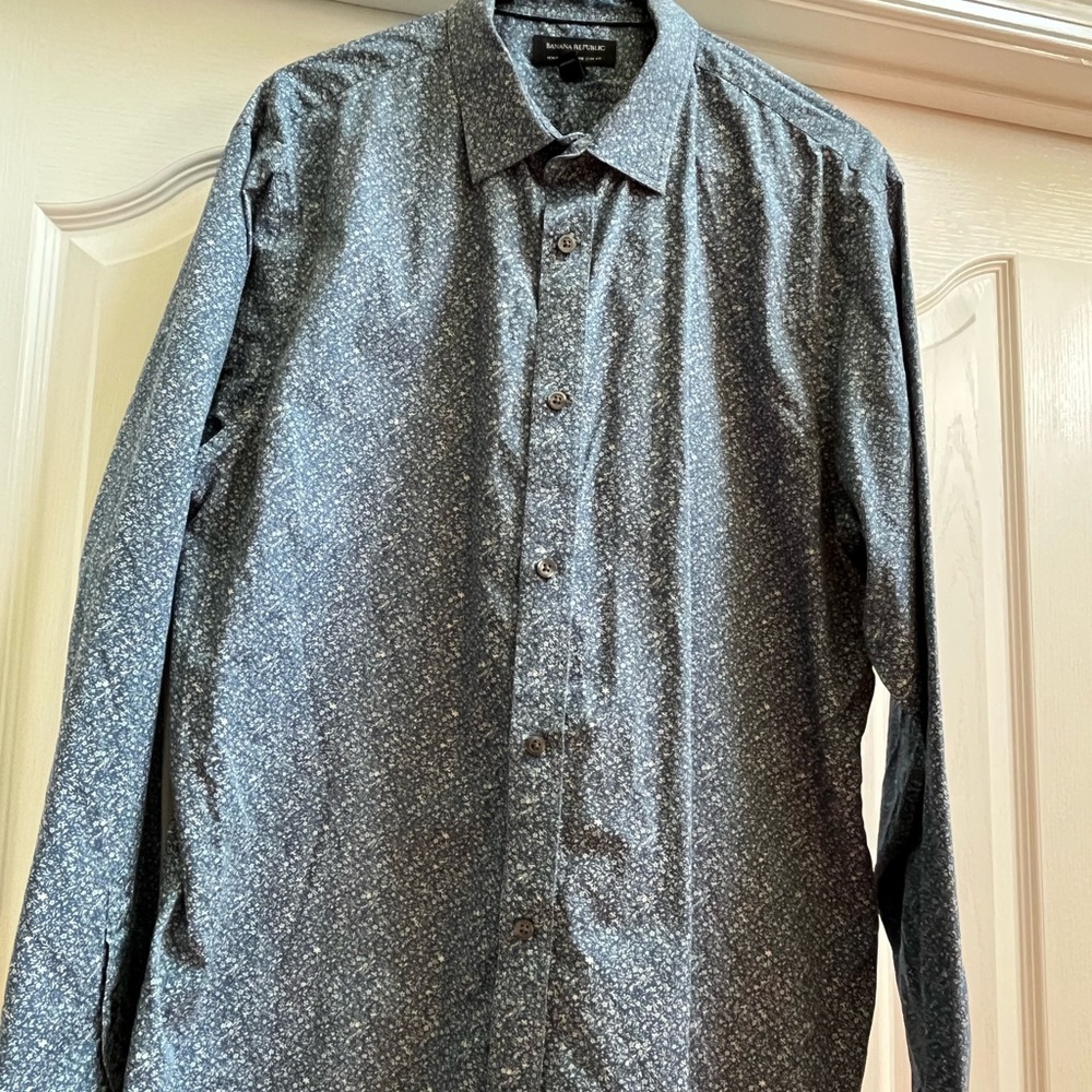 Men’s dress shirt